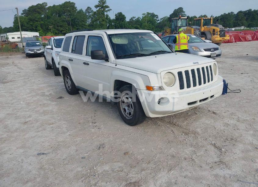 2008 Jeep Patriot SPORT (VIN 1J8FT28048D775688) main photo