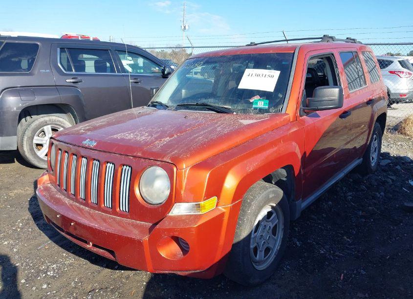 Photo 2 of 2008 Jeep Patriot SPORT (VIN 1J8FT28068D553265)