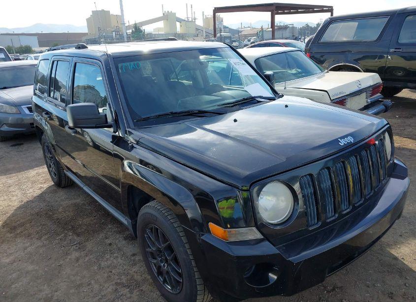 2008 Jeep Patriot SPORT (VIN 1J8FT28078D737355) main photo