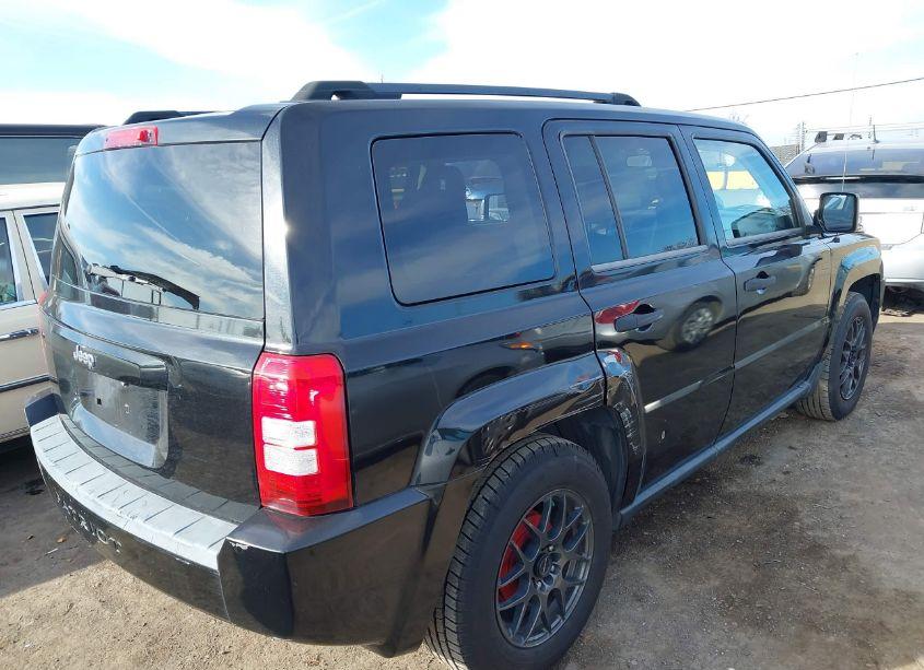 Photo 4 of 2008 Jeep Patriot SPORT (VIN 1J8FT28078D737355)