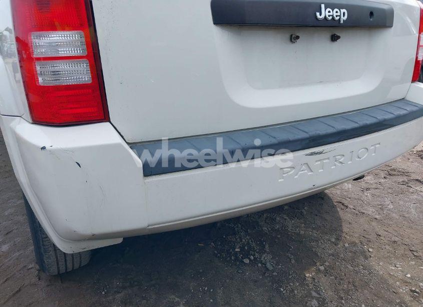 Photo 6 of 2008 Jeep Patriot SPORT (VIN 1J8FT28098D666708)