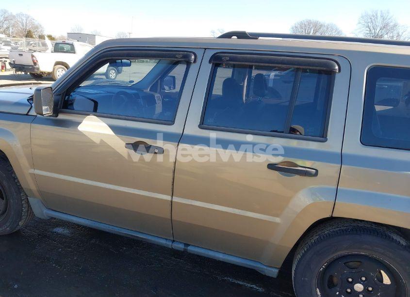 Photo 14 of 2008 Jeep Patriot SPORT (VIN 1J8FT28098D705376)