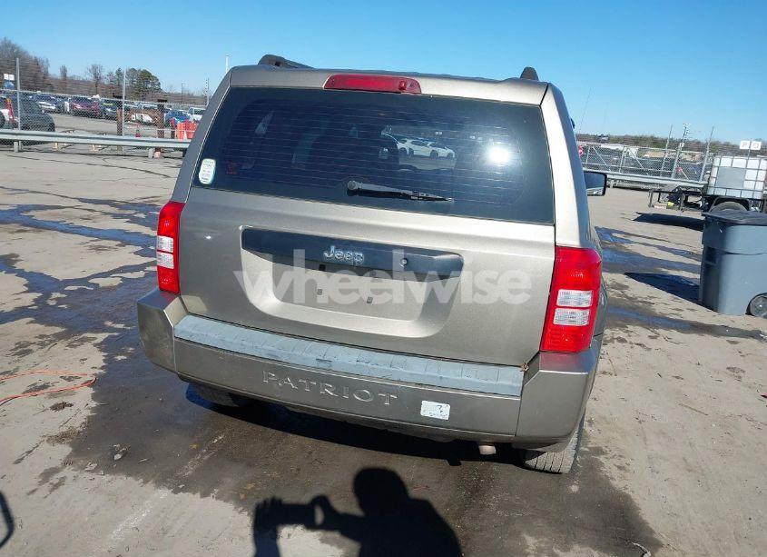 Photo 16 of 2008 Jeep Patriot SPORT (VIN 1J8FT28098D705376)