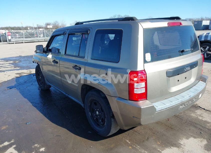 Photo 3 of 2008 Jeep Patriot SPORT (VIN 1J8FT28098D705376)