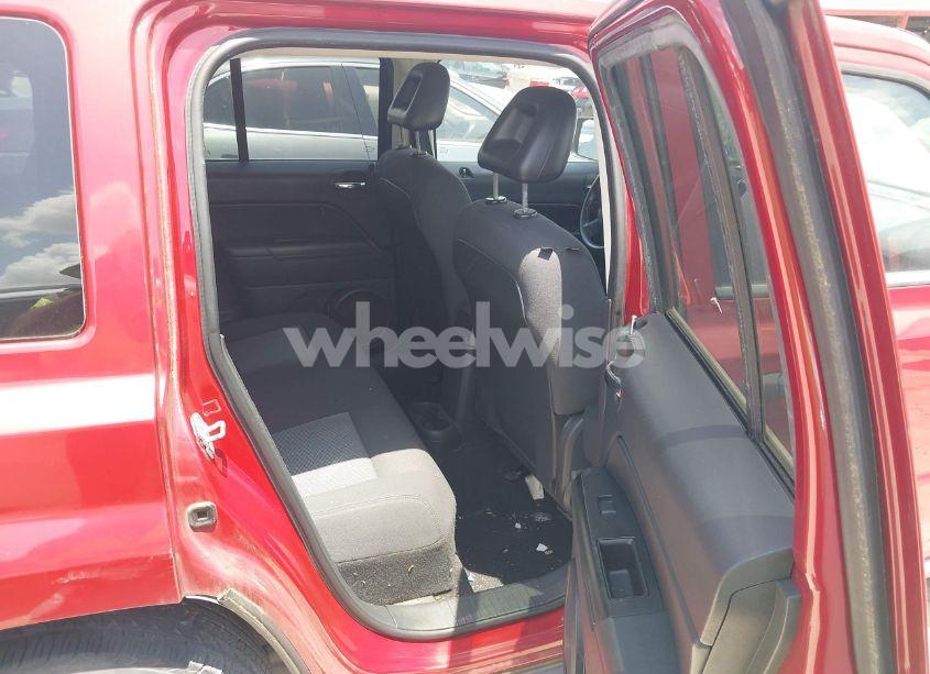 Photo 8 of 2009 Jeep Patriot SPORT (VIN 1J8FT28B29D139743)