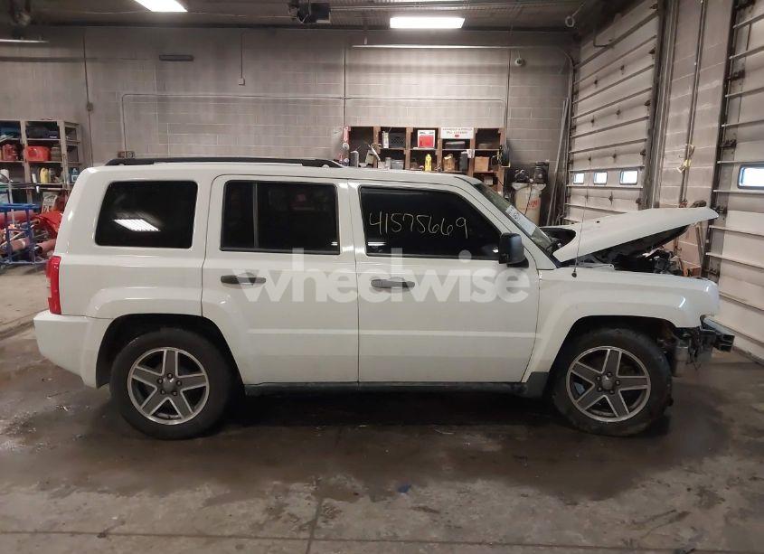 Photo 14 of 2009 Jeep Patriot SPORT (VIN 1J8FT28B39D194976)
