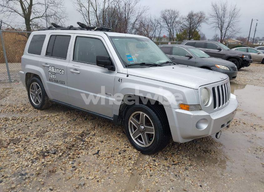 2009 Jeep Patriot SPORT (VIN 1J8FT28B99D237555) main photo