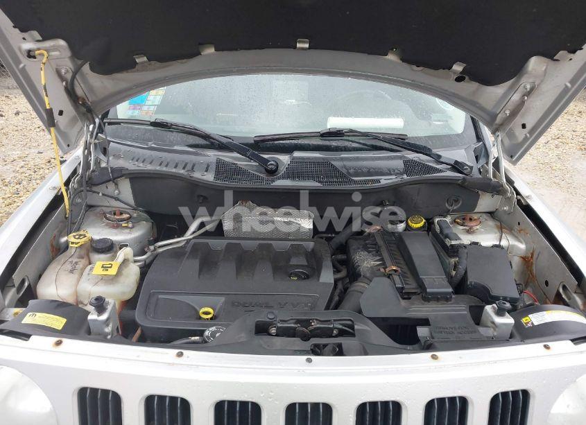 Photo 10 of 2009 Jeep Patriot SPORT (VIN 1J8FT28B99D237555)