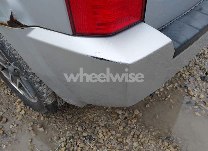 Photo 12 of 2009 Jeep Patriot SPORT (VIN 1J8FT28B99D237555)