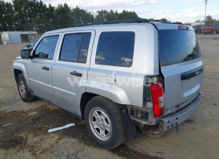 Photo 3 of 2009 Jeep Patriot SPORT (VIN 1J8FT28BX9D122964)