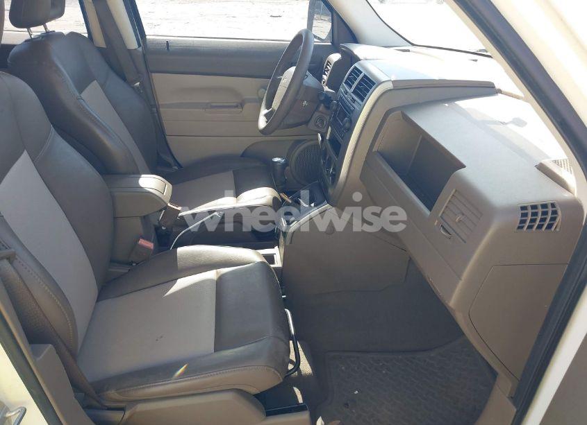 Photo 5 of 2007 Jeep Patriot SPORT (VIN 1J8FT28W07D363173)