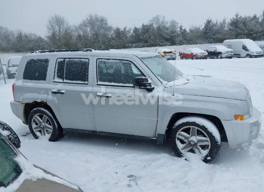 Photo 13 of 2008 Jeep Patriot SPORT (VIN 1J8FT28W08D721888)