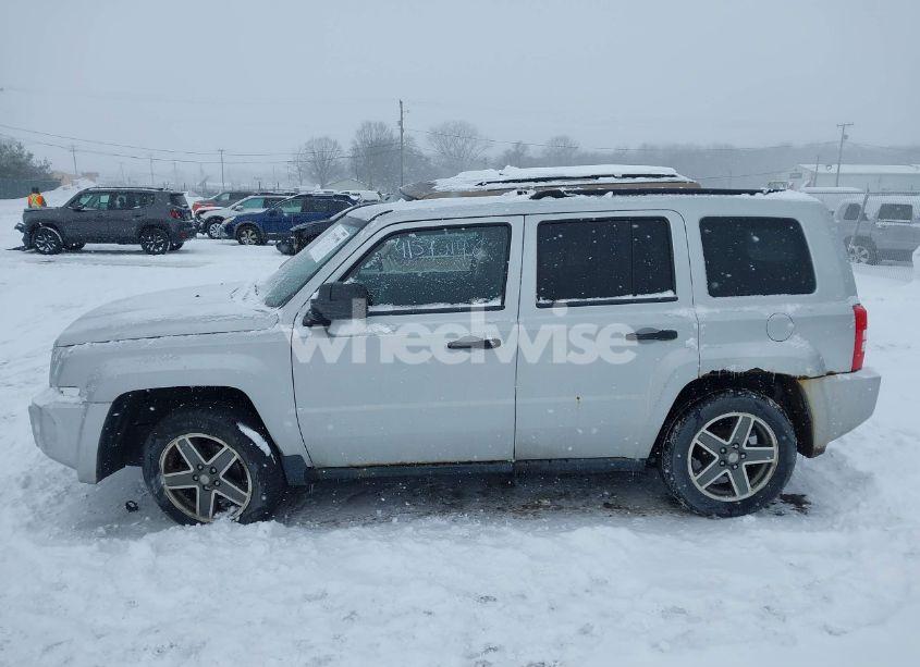 Photo 14 of 2008 Jeep Patriot SPORT (VIN 1J8FT28W08D721888)
