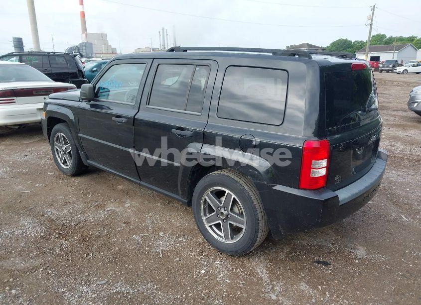 Photo 3 of 2008 Jeep Patriot SPORT (VIN 1J8FT28W18D732298)