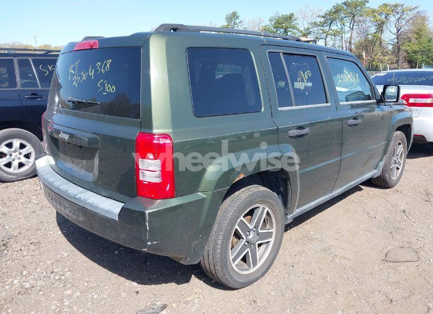 Photo 4 of 2008 Jeep Patriot SPORT (VIN 1J8FT28W18D777032)