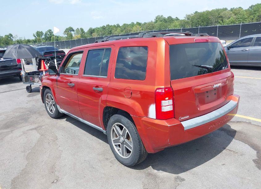Photo 3 of 2008 Jeep Patriot SPORT (VIN 1J8FT28W28D727580)