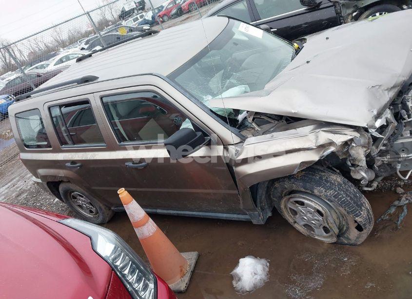 Photo 14 of 2008 Jeep Patriot SPORT (VIN 1J8FT28W28D735226)