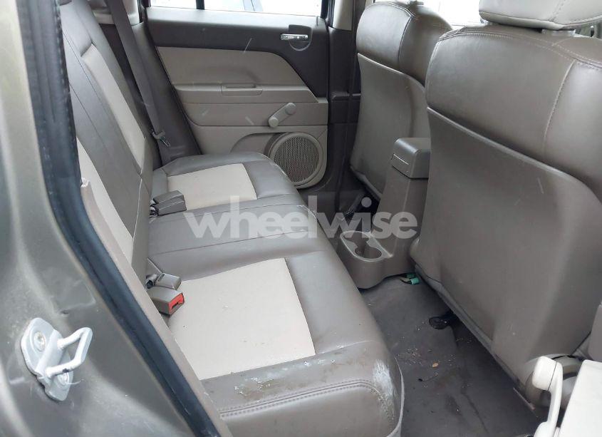 Photo 8 of 2008 Jeep Patriot SPORT (VIN 1J8FT28W28D735226)