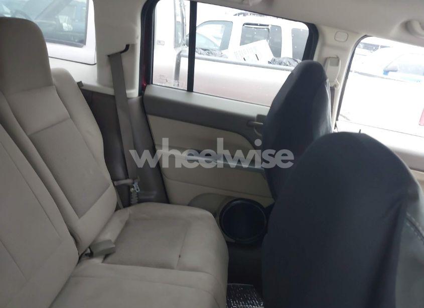 Photo 8 of 2007 Jeep Patriot SPORT (VIN 1J8FT28W37D398905)