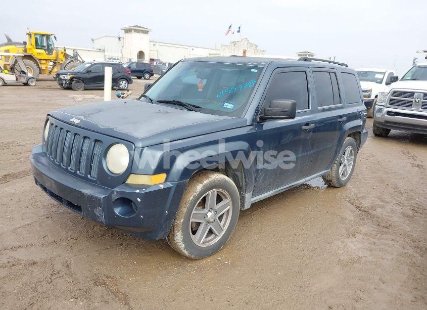 Photo 2 of 2008 Jeep Patriot SPORT (VIN 1J8FT28W38D691950)