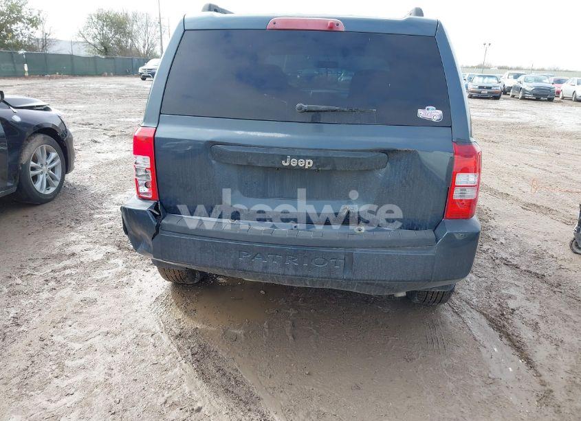 Photo 6 of 2008 Jeep Patriot SPORT (VIN 1J8FT28W38D691950)
