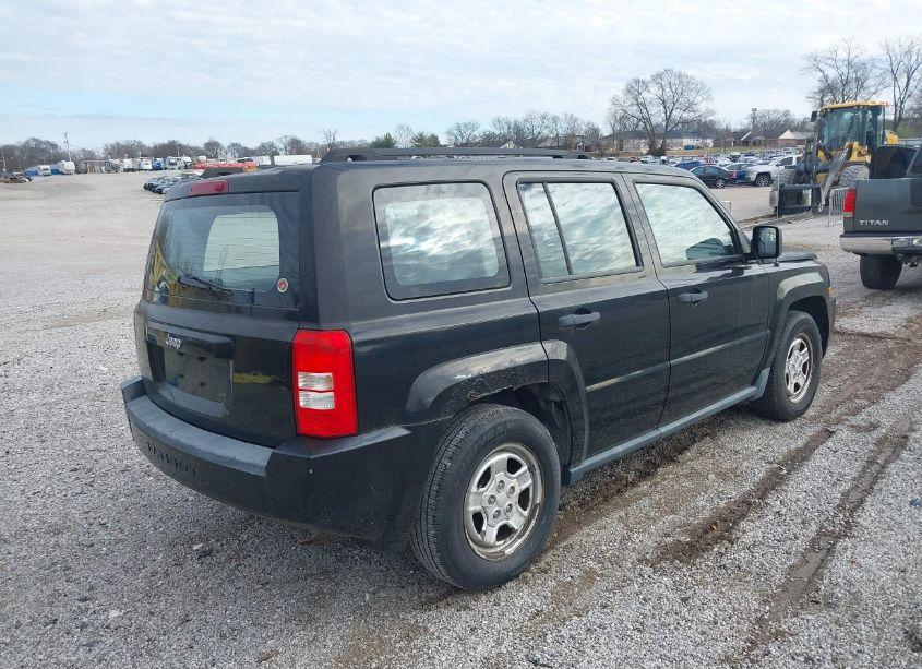 Photo 4 of 2007 Jeep Patriot SPORT (VIN 1J8FT28W47D397505)