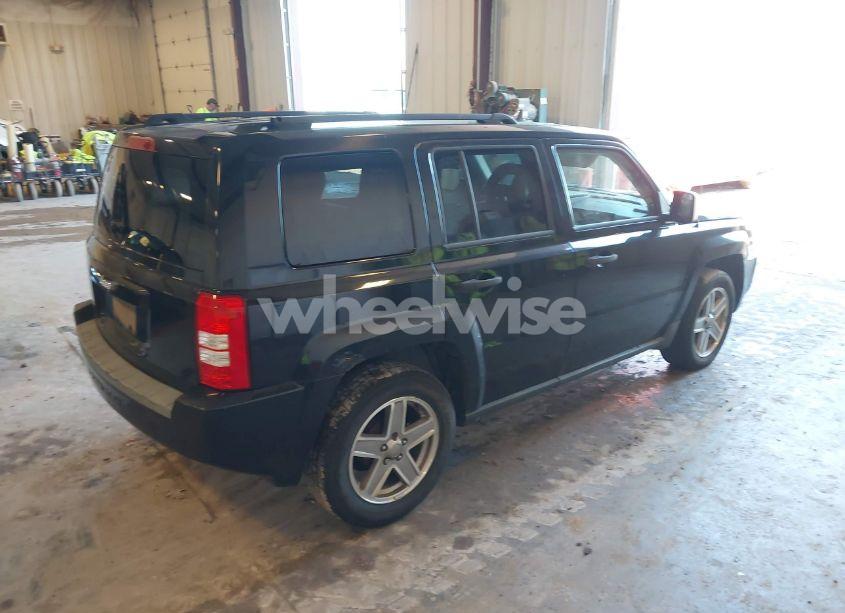 Photo 4 of 2008 Jeep Patriot SPORT (VIN 1J8FT28W68D664256)