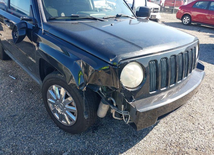 Photo 6 of 2008 Jeep Patriot SPORT (VIN 1J8FT28W68D713830)