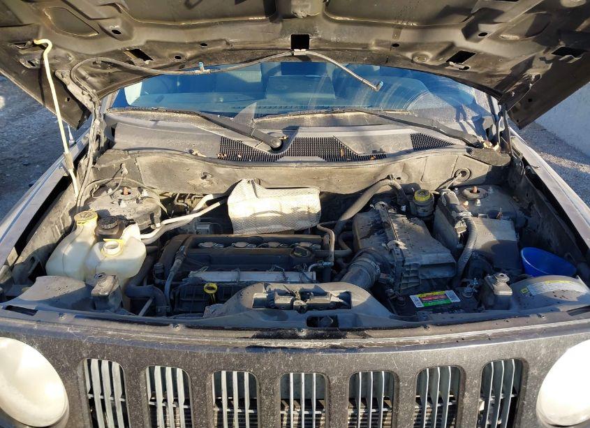 Photo 10 of 2008 Jeep Patriot SPORT (VIN 1J8FT28W68D745743)