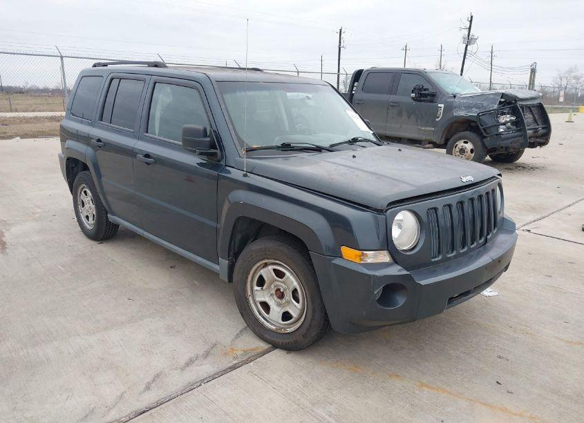2008 Jeep Patriot SPORT (VIN 1J8FT28W88D519705) main photo