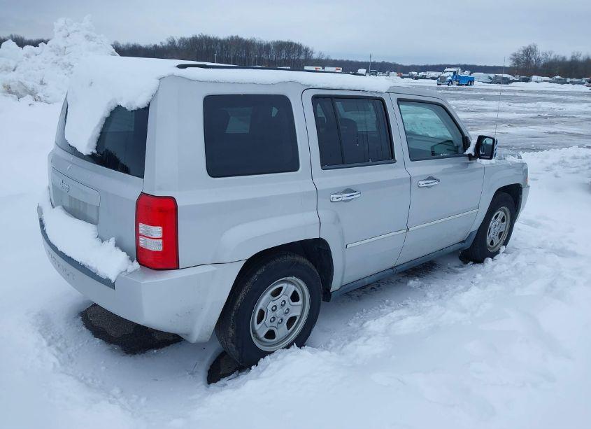 Photo 4 of 2008 Jeep Patriot SPORT (VIN 1J8FT28W98D519566)