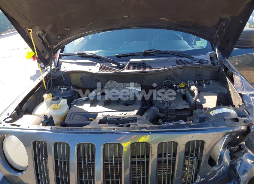 Photo 10 of 2008 Jeep Patriot SPORT (VIN 1J8FT28WX8D519480)