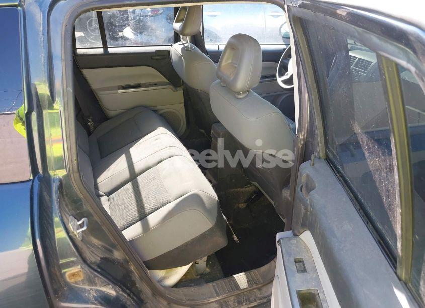 Photo 8 of 2007 Jeep Compass SPORT (VIN 1J8FT470X7D340346)