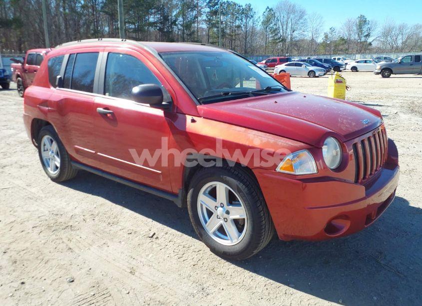 2008 Jeep Compass SPORT (VIN 1J8FT470X8D683997) main photo