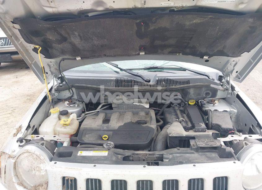 Photo 10 of 2008 Jeep Compass SPORT (VIN 1J8FT47W28D691855)