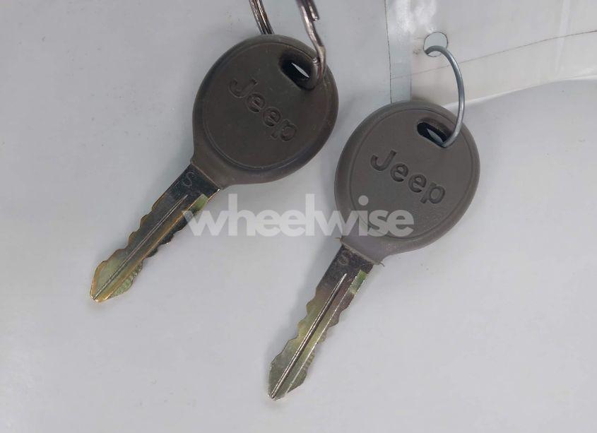 Photo 11 of 2008 Jeep Compass SPORT (VIN 1J8FT47W28D691855)