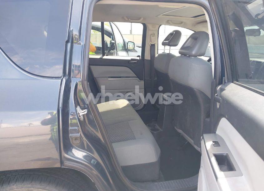 Photo 8 of 2007 Jeep Compass SPORT (VIN 1J8FT47W87D180861)