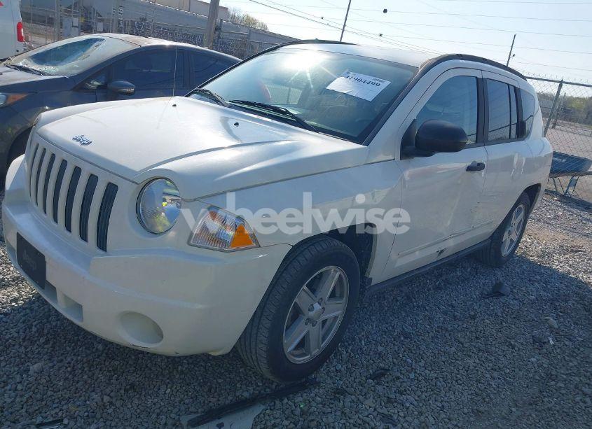 Photo 2 of 2008 Jeep Compass SPORT (VIN 1J8FT47W88D642742)