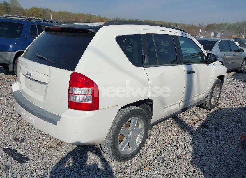 Photo 4 of 2008 Jeep Compass SPORT (VIN 1J8FT47W88D642742)