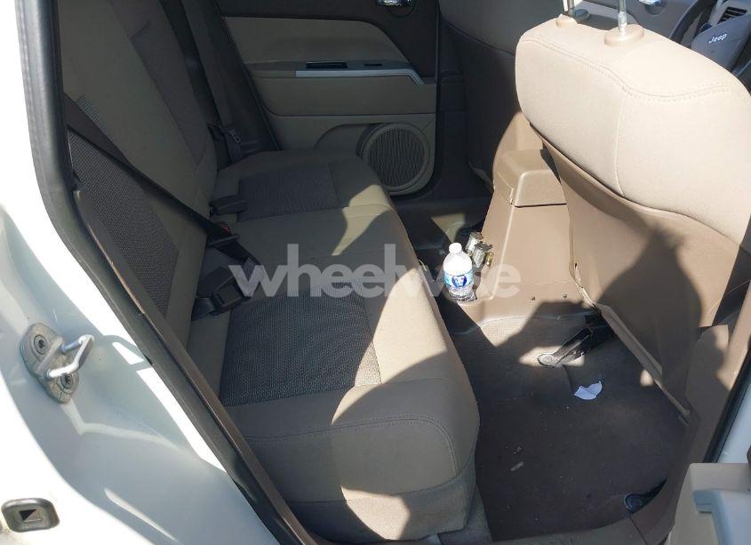 Photo 8 of 2008 Jeep Compass SPORT (VIN 1J8FT47W88D642742)