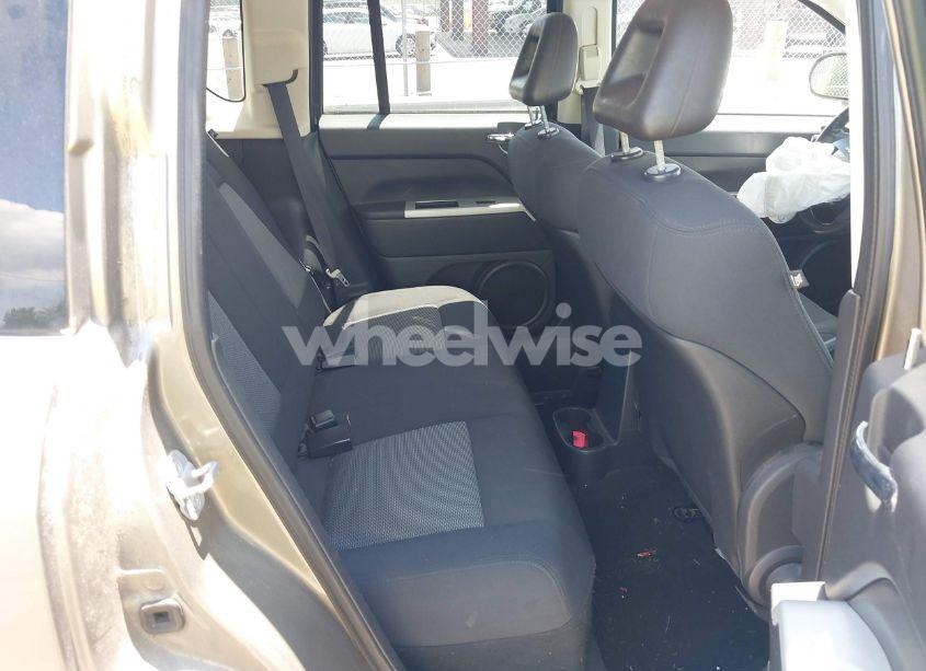 Photo 8 of 2008 Jeep Compass SPORT (VIN 1J8FT47W98D707937)