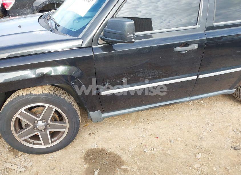 Photo 6 of 2008 Jeep Patriot LIMITED (VIN 1J8FT48W38D731861)