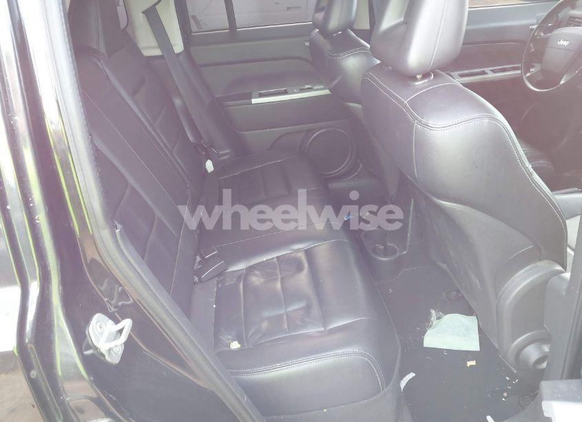 Photo 8 of 2008 Jeep Patriot LIMITED (VIN 1J8FT48W38D731861)