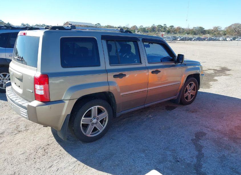 Photo 4 of 2007 Jeep Patriot LIMITED (VIN 1J8FT48W57D295917)
