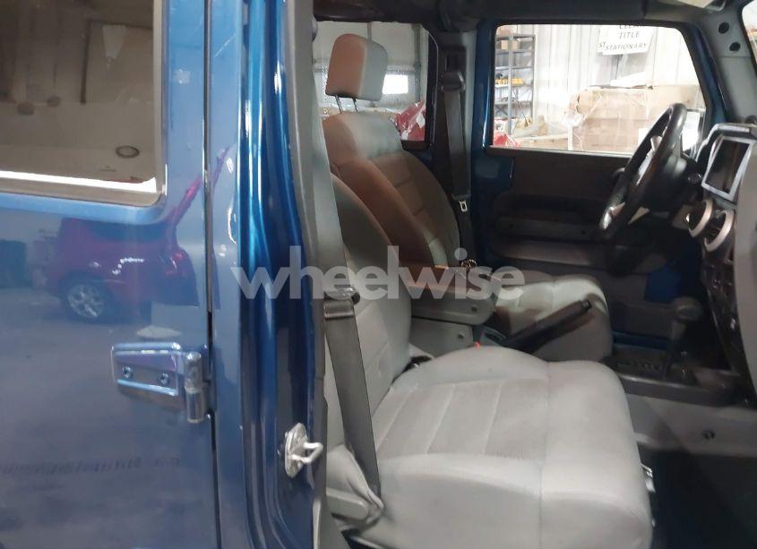 Photo 5 of 2009 Jeep Wrangler UNLIMITED SAHARA (VIN 1J8GA59129L750072)