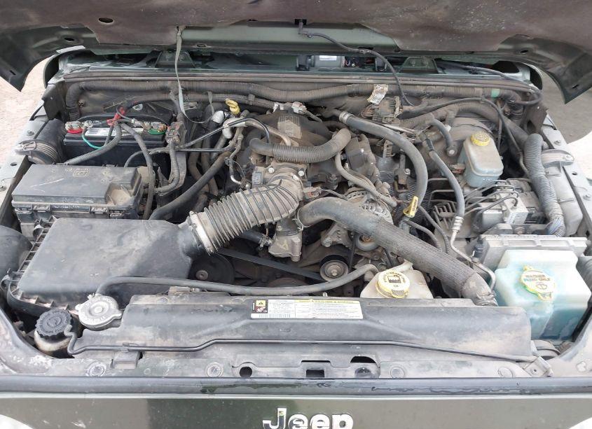 Photo 10 of 2008 Jeep Wrangler UNLIMITED SAHARA (VIN 1J8GB59138L650218)