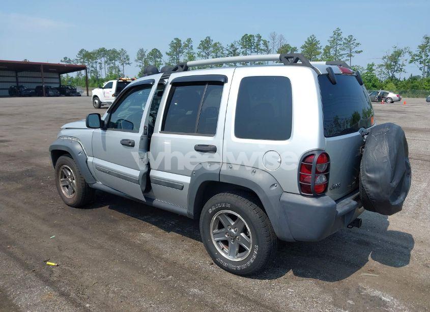 Photo 3 of 2005 Jeep Liberty RENEGADE (VIN 1J8GK38K15W502948)