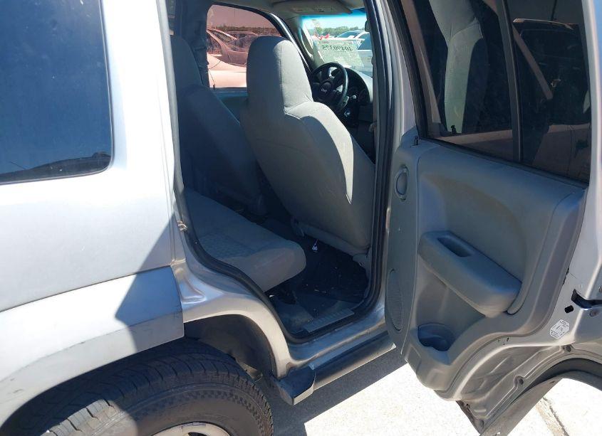 Photo 8 of 2007 Jeep Liberty SPORT (VIN 1J8GL48K97W517266)