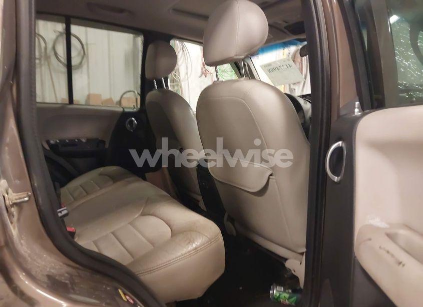 Photo 8 of 2002 Jeep Liberty LIMITED EDITION (VIN 1J8GL58K52W234359)