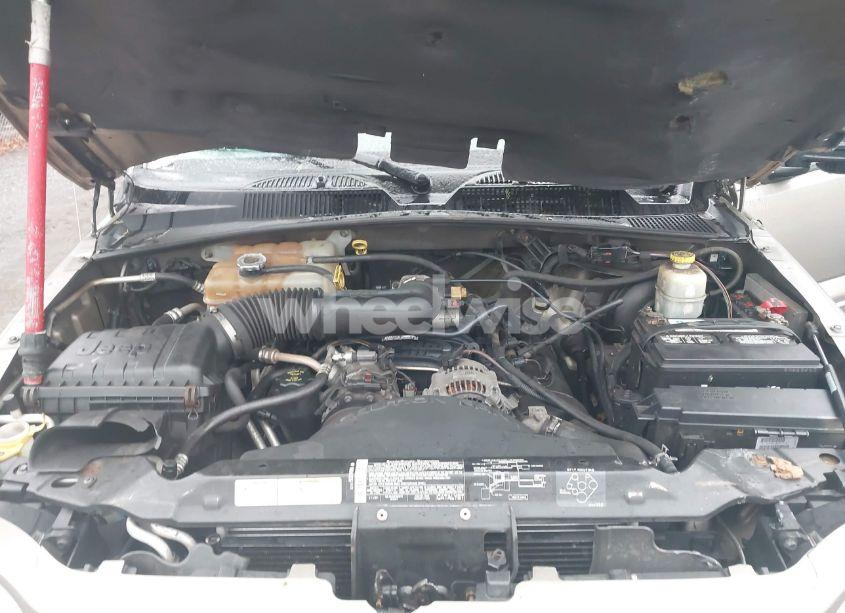 Photo 10 of 2005 Jeep Liberty LIMITED EDITION (VIN 1J8GL58K55W644728)